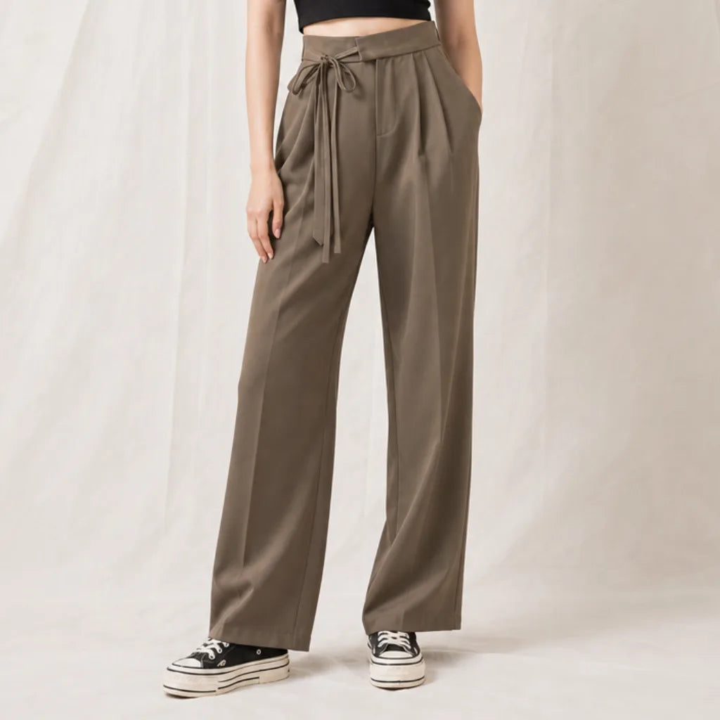 Daphne Pleated Straight Pants