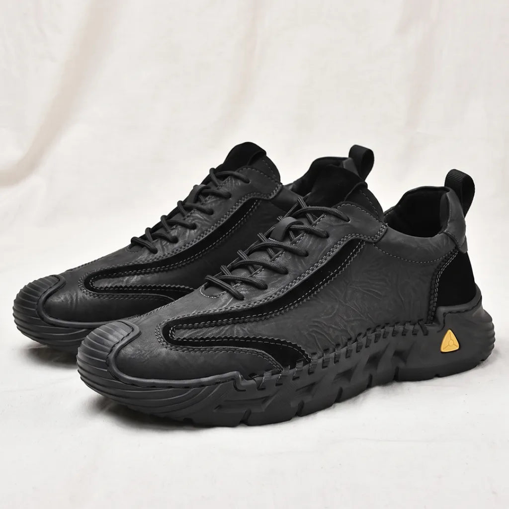 Donovan Trail Sneakers - Color:Black;Size:38
