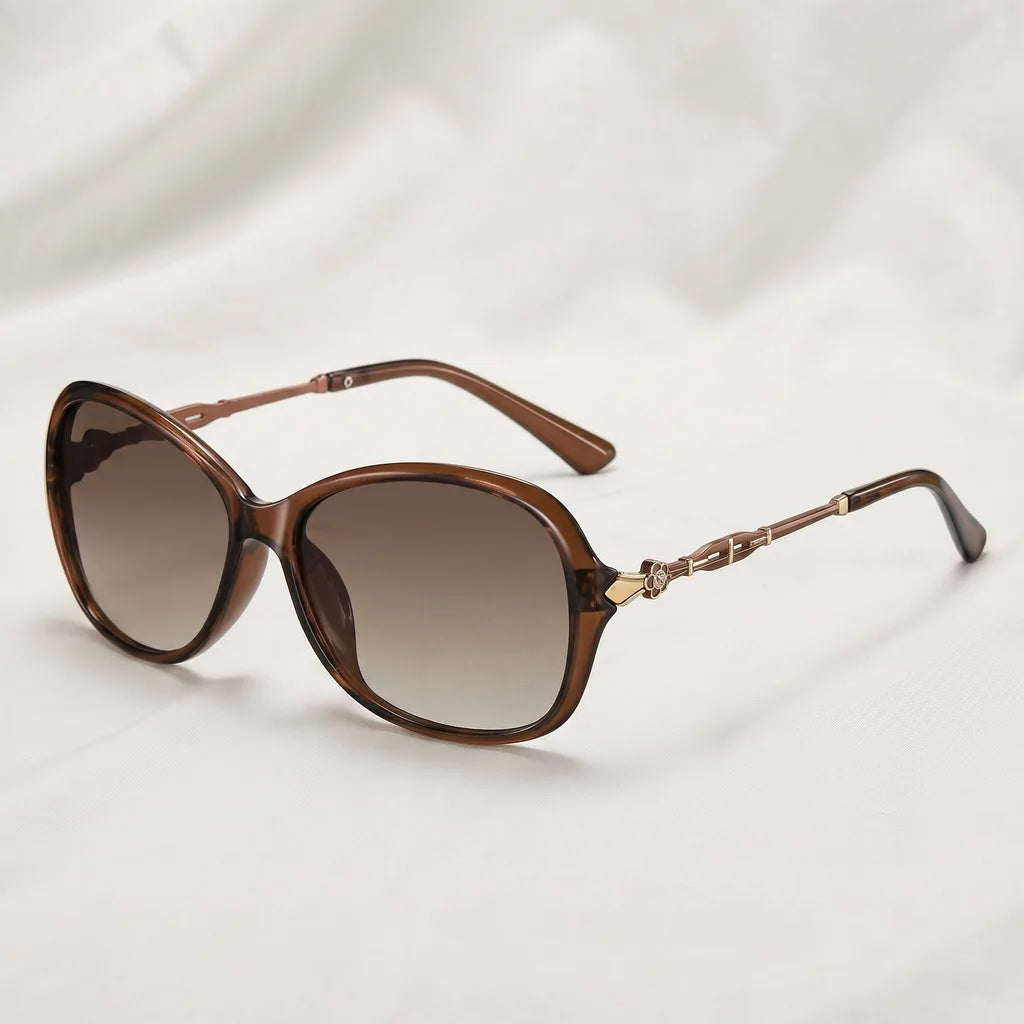 Farley Embellished Round Shades - Color:Brown Frame Gradient Brown