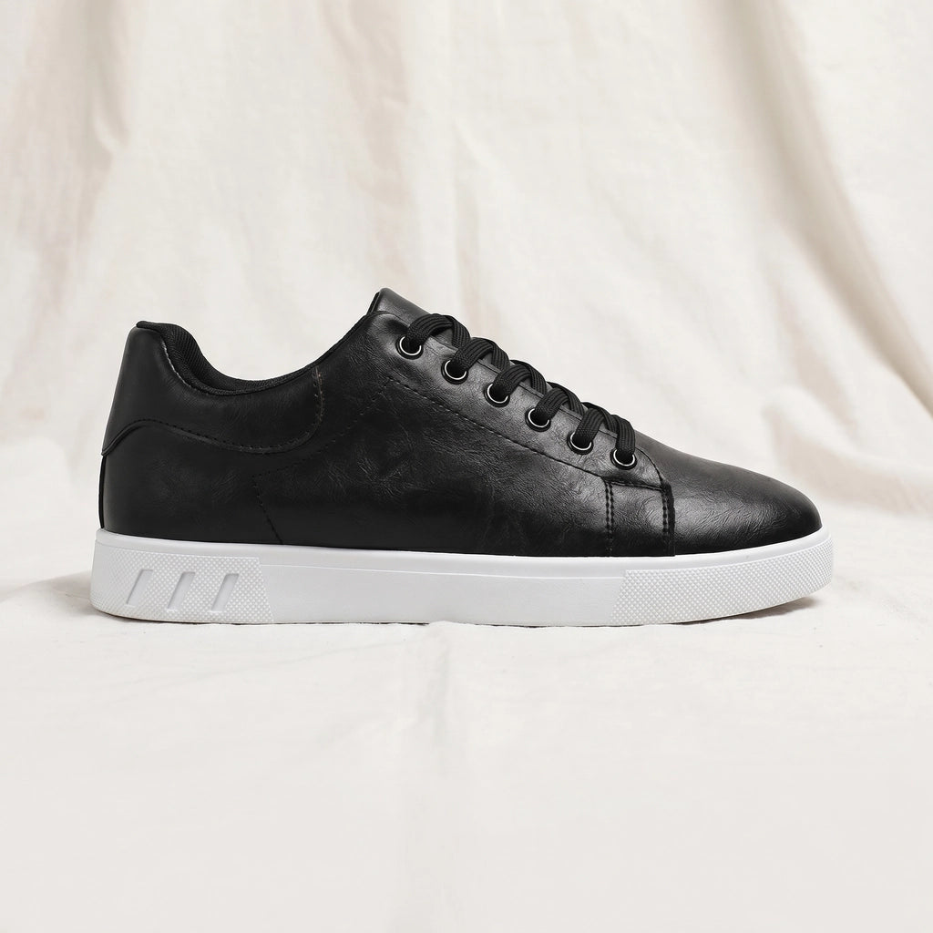 Jerome Minimalist Low-Top Sneakers