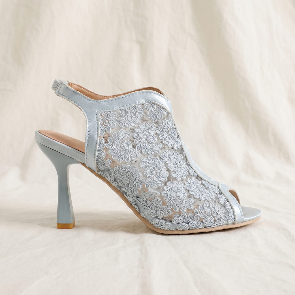 Lake Blue Sienna Lace Platform Sandals 2