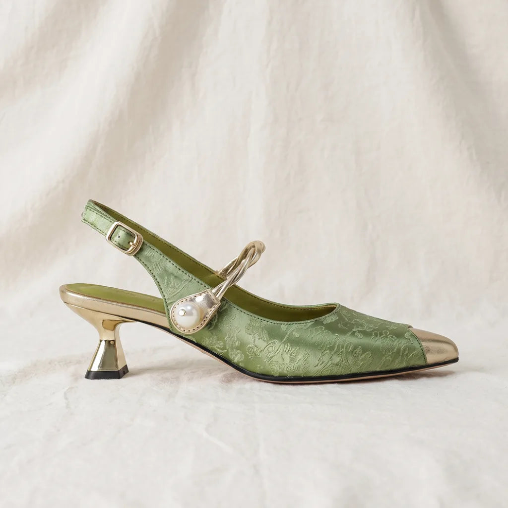 Marguerite Pointed Heel Pumps - Color:Green;Size:35