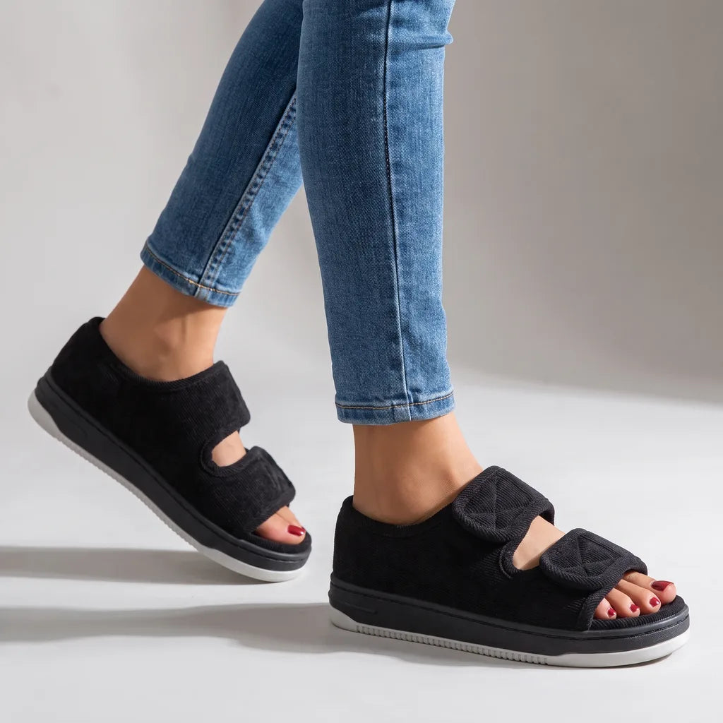 Renfrew Orthopedic Slippers - Color:Black;Size:36