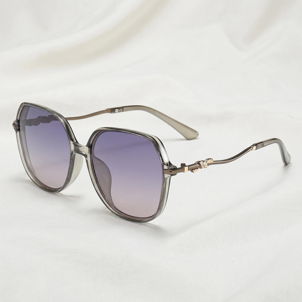Rose Square Polarized Shades - Color:Transparent Grey Frame Gradient Grey C3