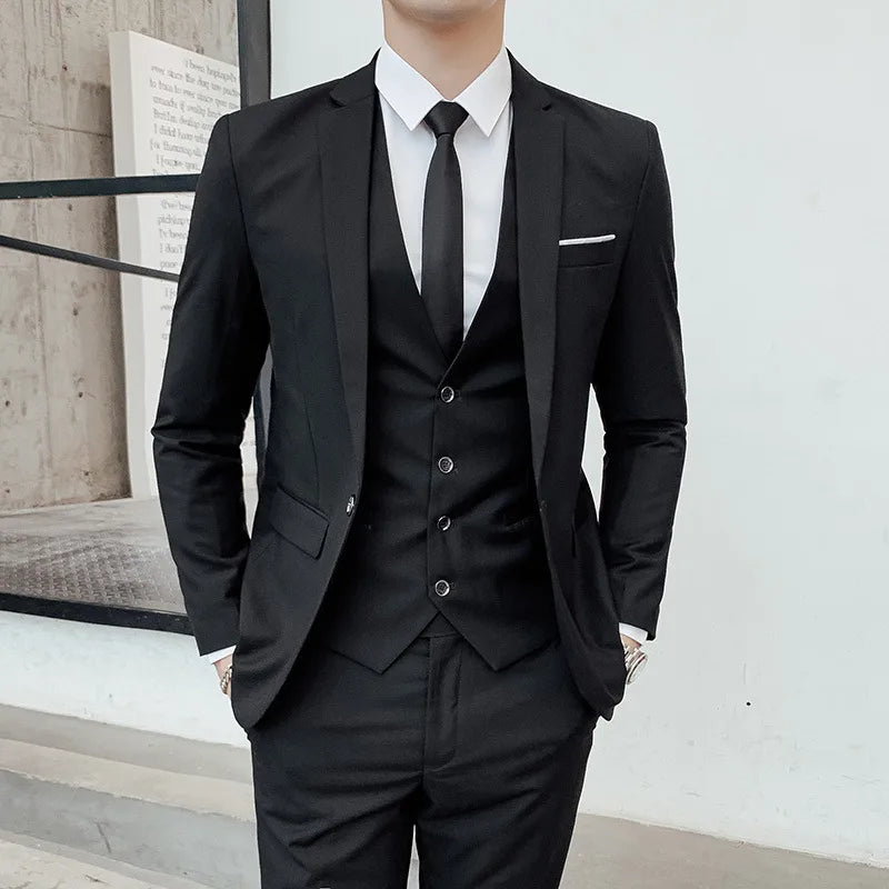 Whittaker | Single Breasted Two-buttons 3 Pieces Suit - Size:XS;Color:Black